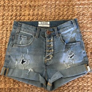 One teaspoon Hartlets